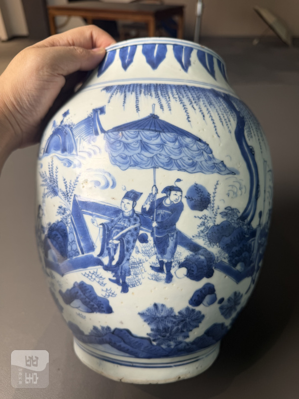 明崇祯 青花人物故事图莲子罐 - 图3